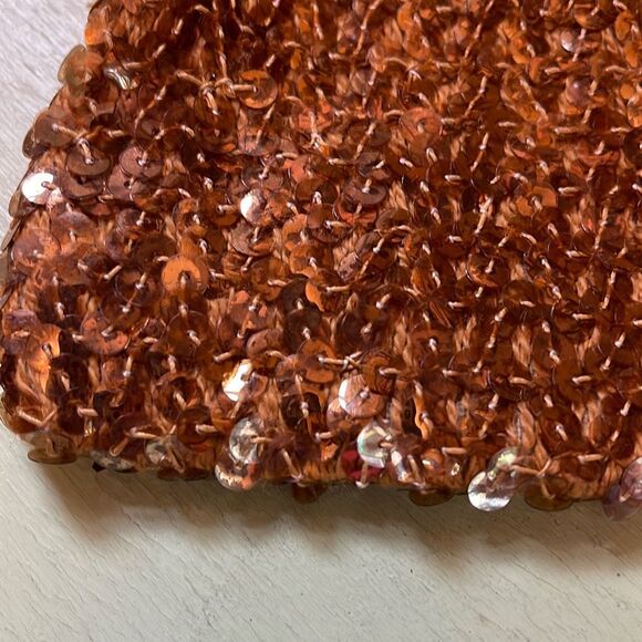 Vintage sequined kiss lock chain purse small clutch. - Picture 2 of 8
